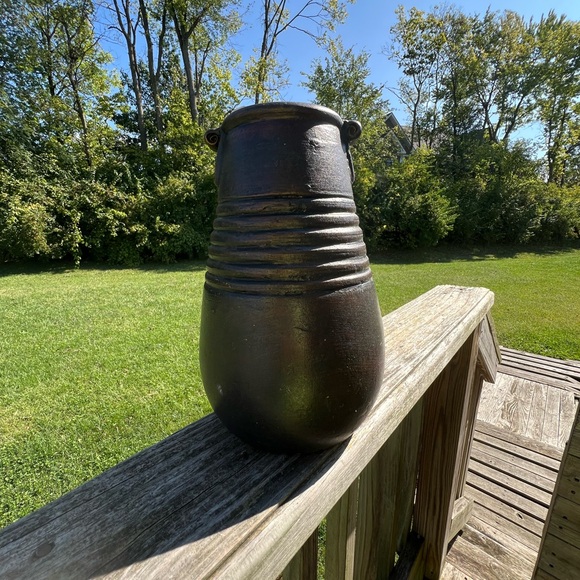 Pier 1 import rustic vintage vase. - Picture 3 of 7